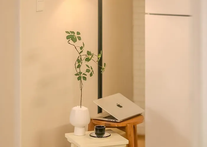 디어스테이대치 Dearstay Daechi *