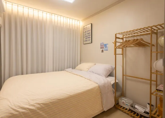 Apartment 디어스테이대치 Dearstay Daechi