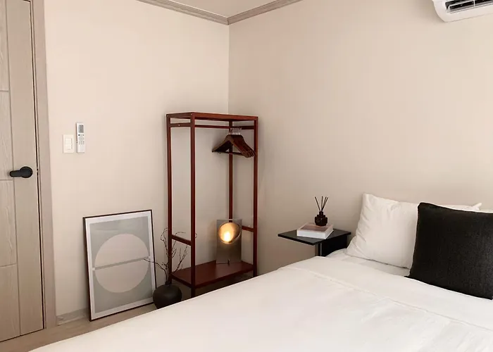 디어스테이대치 Dearstay Daechi * Seoul